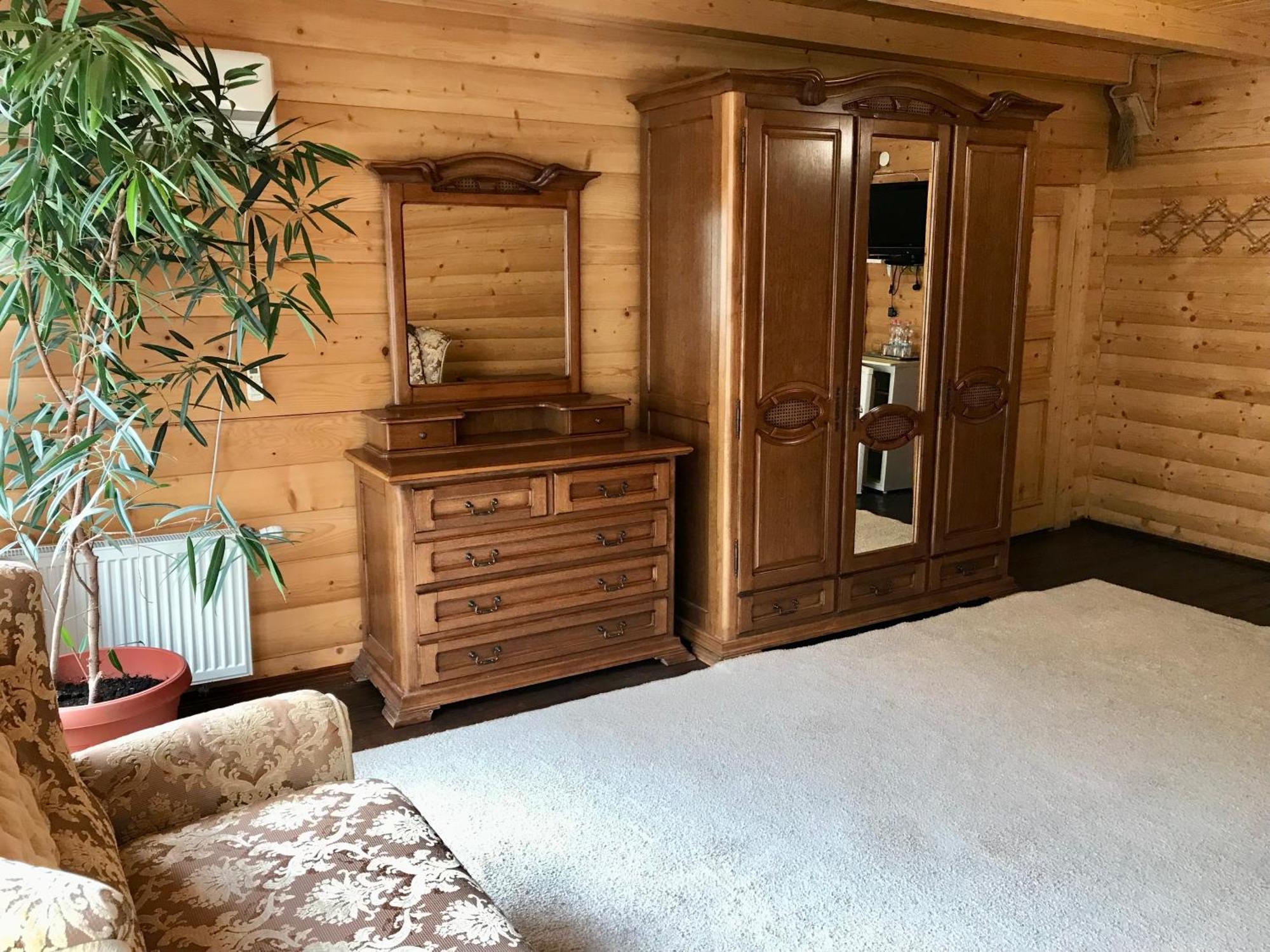 Hotel Dykyi Med Татарив Екстериор снимка